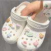 Tecknad accessoarer Rainbow Bear Diy Hole Shoes Shoe Flower Cross Decoration Buckle Harts Drop Delivery OT8YU