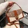 High-end onderarm voor dames 2023 nieuwe trendy en modieuze kleine vierkante beroemde crossbodytas met één schouder 3647