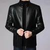 Jaquetas masculinas Fall Men Jacket Faux Leather Motorcycle com colarinho de suporte de inverno quente e quente para a prova de vento