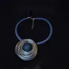 Hänge halsband cirkel cirkel franska överdrivna tredimensionella personliga syntetiska läderhalsband