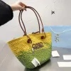 Anagramma di paglia Fold Shopper a5 Tote Borsa da spiaggia Luxurys Designer estate Rafia intrecciata da viaggio Borse da viaggio Borsa da donna a tracolla da uomo Borsa a mano con tracolla a secchiello