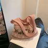 Borsa a mano all'uncinetto estetico di grande capacità Acrochet Logo Custom Chic Boho in tessuto a maglia Bota Bota per le donne FMT-4190