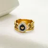 18K Gold plattierte Eheringe Neue Designer Ring klassische Style Brand Logo Luxusgeschenke Ringbox Verpackung Boutique Schmuck Schmuck