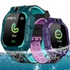 時計Q19スマートウォッチWateProof Kids Smart Watch LBS Trackerスマートウォッチsimカードスロット付きカメラSOS for Universal Smartphone in Box