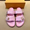 Designer Femmes Slippers Summer Slide Slippers Sandales plates sexy Men de luxe Classic Cermoir véritable Sandales Sodales Sole