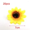 Fiori decorativi 10/20pcs 7 cm Mini seta girasole FINCIPA ARTICIFICA PER FATERE DECORAZIONE DELLA CAPERTA DECORAZIONE DELLA CAPITA BAMBINO BAMBINO