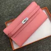 70% Sortie d'usine Hors portefeuille de printemps Modèle pour femme Couche de tête de vache Longueur moyenne Sac en cuir véritable en solde