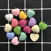 Incampi 20pcs cuori paffuti misti amano resina dolce simpatico colorato orecchino colorato decorazione a sospensione a pendente gioielli fai -da -te