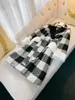 Winter Black Plaid Wool Bulted Wool Blends Outwear Coat Long Longed-Lapel ذات الألواح المزدوجة معاطف الطويلة الطويلة J3N269894