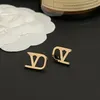 T GG Simple Style Designer Stud Printemps nouvelles femmes cadeau boucles d'oreilles Boutique marque oreille Stud style romantique amour cadeau boucles d'oreilles plaquées or