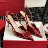 Marke Pumpen Frauen High Heels Spitze Schuhe Klassiker Metall V-schnalle Nude Schwarz Rot Matt 6 cm 8 cm 10 cm Dünne Ferse frauen Hochzeit Schuhe