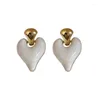 Boucles d'oreilles étalon 2023 Arrivée Luxury Luxury Simple Drop Glaze Love for Women Fashion Geometric Metal Bijoux Cadeaux