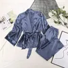 Kvinnors sömnkläder kimono -stil 2023 Kvinnors matchande uppsättning pyjamas med bälte satin 2 stycken passar mjuk lös pyjamas sömnkläder kvinnliga hemkläder T231223