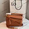 Üst Tasarımcı Çanta Kadın Bir Omuz Çanta Moda Yeni Cowhide Patchwork Tote Çanta Elde Taşıyıcı Gerçek Deri Yüksek Kapasiteli Crossbody Geometri Çantası