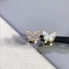 Boucles d'oreilles étalons de haute qualité Natural Gemstone 925 argent plaqué 18k Gol Mini Fritillaria papillon pour femmes turquoise oreille