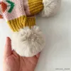 Des écharpes s'enroulent mignons pompom enfants foulard fleur en tricot foulards