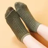 Chaussettes masculines 4 paires / lot coton hommes femmes solides courts courts de haute qualité.