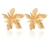 Stud -oorbellen Multi -layer Alloy Bloem Personaliseerde Trend Modieuze en oorbelsschristmes