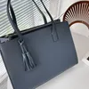 Sacs de soirée Femmes Élégantes Simplicité en cuir Grand sac à bandoulière Mesdames avec Tassel Work Handsbag Tote