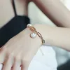 Strand Minar Funny White Color Shell Smilestone Sorriso Round Coin Charm Braccialetti per donne Bracciale perle di perla d'acqua dolce fottuta a catena cubana