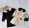 Ensemble de vêtements pour filles 2020 Automne Kid Long Manche à manche en tricot chaud en tricot à tricots 2pcs Toddler Clothes3185315