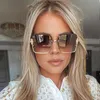 Marco de gafas de sol Luxury Women Pearl Square Fashion Fashion Shades UV400 Vintage Glasses2075