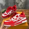 Designer Skate-Serie Sneakers Luxus Männer Frauen Freizeitschuhe Kalbskalbinstrainer Leder Abloh Schwarz weiß grün rot blau Mehrfarbiger Schnürsenkel Sneaker