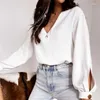 Blouses pour femmes 2024 printemps sexy à col en V Pullover Femme Femmes Casual Long Sleve Hollow Out Shirts Automne Elegant Loose Color Color Tops Blusa