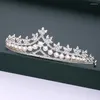 Clips de cabello 1pc accesorios de color plateado para mujeres para bodas tiaras de perlas blancas de novia y coronas joyas de diamantes de imitación