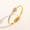 Designer -Marken -Armbänder Frauen Bangle Luxus Designer Brief Armband Kristall 18K Gold plattiert Edelstahl Hochzeitsliebhaber GIF2044