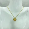Colliers pendants Chaîne de perles plaquées Gold Collier en acier inoxydable pour les femmes avec des bijoux de mode de coeur en acier simple et élégant style