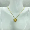 Collane a ciondolo per perle oro con perline oro Collana inossidabile per donne con gioielli di moda per il cuore in acciaio semplice ed elegante