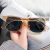 Lunettes de soleil 2024 Shades elliptiques Vintage Square Femmes Sun Verres Sun Sun Fashion UV400 LOCTES DE LOCES DE PEUSE