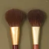 Brosses de maquillage Brushes professionnels faits à la main 1pc Soft Red Squirrel grand visage plat Powder Powder Brush Poignée de bois de palissandre