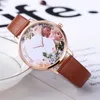 Montre-bracelets en quartz Watch for Women Fashion Fashion Casual Leather Belt Watchs Floral Print Down Robe 2024