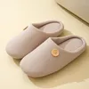 Slippers 2023 Knop Mute katoen vrouwen glijdt winter gesloten teen huis woonkamer schoenen