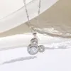 Colares com pingente Europeus e americanos cheios de diamantes micro incrustados de zircão colar de aço de titânio para pingente minimalista de moda feminina com corrente de clavícula