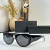 Gafas de sol 2023 Fashion Black and White Hip Hop Hop Women's Street Retro Cat Eyes Personalizado