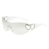 Lunettes de soleil Luxury Vintage Woman Brand Designer Heart Sun Glasses Feme Feme Fashion Scargaté Personnalité