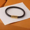 Vier titanium stalen lederen armband paar armbanden mode trend brief armbanden hoogwaardige goud vergulde armbanden sieraden su290s