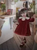 Ensembles de vêtements 2023 Vêtements d'hiver pour filles pour bébés enfants Boutique Broidered Petal Collar Velvet Tops et Bott