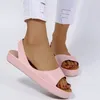 Sandálias XIHAHA 2023 Mulher de moda de verão confortável Mulheres de salto baixo Retro Peep Toe Girls Shoe Dance Sapatos