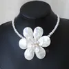 Handmade Natural FW Pearl Shell Flower ketting Statement ketting231v