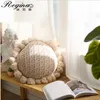 Regina Cute Pompom Tassel Cushion redonda Decoração de casa Nórdica travesseiro decorativo para sofá de cama de malha de malha arremesso de cadeira 231222