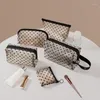 Kosmetiska väskor 5st älskar tryck mesh väska bärbar toalettartikel arrangör makeup multifunktion transparent kvinnor läppstift förvaringspåse