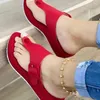 Slippers vrouw zomer 2023 casual strandplatform luipaard vrouwelijk groot formaat platte sandalen vrouwen comfortablassen