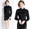 2024 Designer Black Party Satin Shirts Dress Woman Long Sleeve Lapel Button Slim Ruched Elegant Fit Vacation Silk Mini Dressess pring Fall Runway Bodycon Ballgown