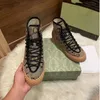 2024 Fashion Men Wonual Shoes Tennis Flat Sneakers Italië Delicate High Top Elastic Band Canvas Ademende Designer Super Quality Run Walk Athletic Shoes 01
