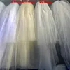 Bling Two-Layer Bridal Short Wedding Veil Shiny Sequined Glitter White Champagne Bridal Mesh Veil Metal Comb Elbow Längd X0726295J
