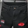 Mäns jeans 2024 Cool män Slim Fit Patchwork Male Retro Denim Casual broderade röda blommor Pants Pocket Y2K Punk Pojkvän byxor
